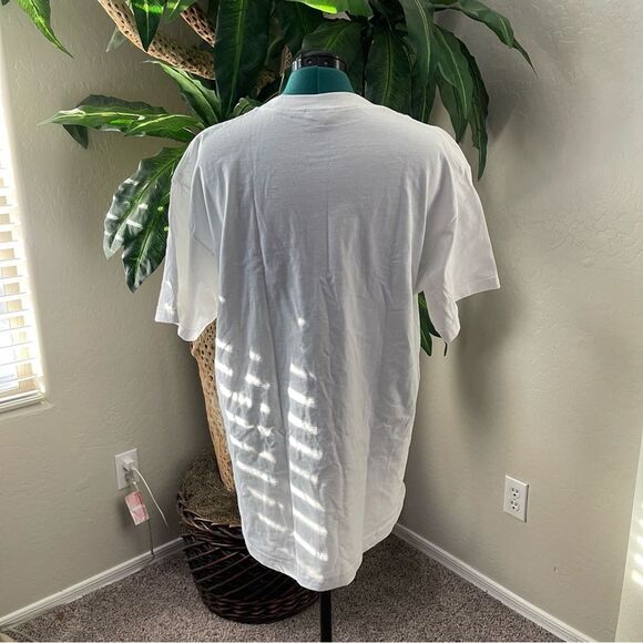 MARVEL Black Widow Graphic Tee in White Size XLT NEW - Picture 4 of 6